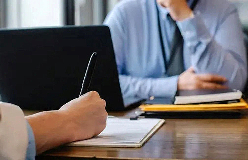 Las empresas empleadoras del sector privado se redujeron 3,1% interanual en julio Las empresas empleadoras del sector privado se redujeron 3,1% interanual en julio