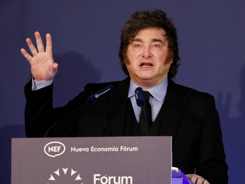 En España, Milei afirmó que la suba del riesgo país se debe al contexto internacional y otra vez insultó a Pedro Sánchez En España, Milei afirmó que la suba del riesgo país se debe al contexto internacional y otra vez insultó a Pedro Sánchez