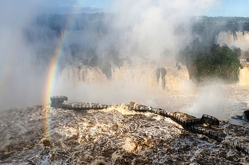 El circuito superior de las Cataratas del Iguazú continúa inhabilitado El circuito superior de las Cataratas del Iguazú continúa inhabilitado