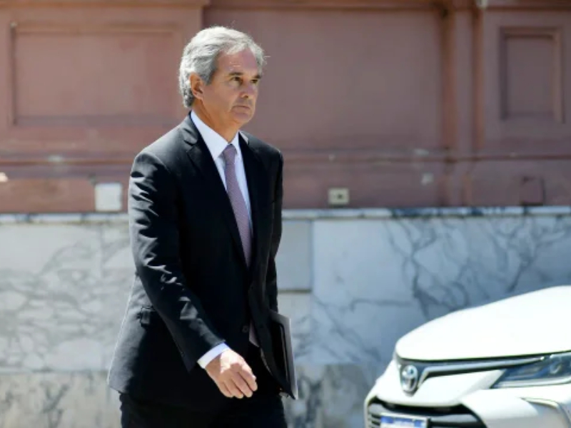 Piden interpelar a Quirno en Diputados por el paso de Flávio Bolsonaro por la Argentina Piden interpelar a Quirno en Diputados por el paso de Flávio Bolsonaro por la Argentina