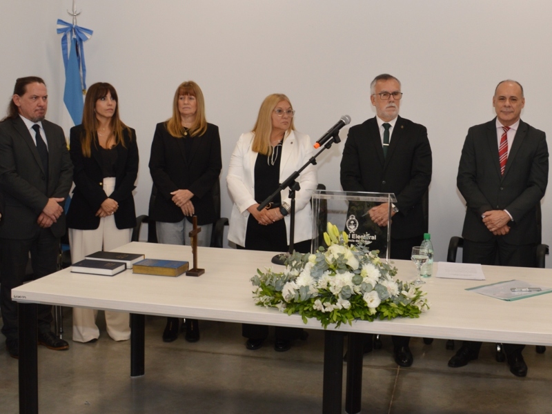 Juraron nuevos integrantes del Tribunal Electoral Provincial Juraron nuevos integrantes del Tribunal Electoral Provincial