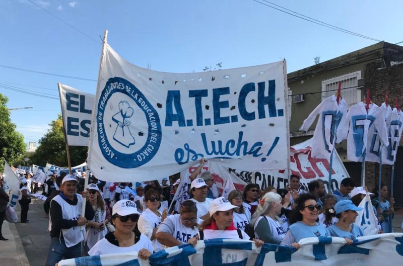 La ATECH repudió que se otorgue la obra social estatal a personas no aportantes y acusó al Gobierno de usar al InSSSeP con “fines electorales” La ATECH repudió que se otorgue la obra social estatal a personas no aportantes y acusó al Gobierno de usar al InSSSeP con “fines electorales”