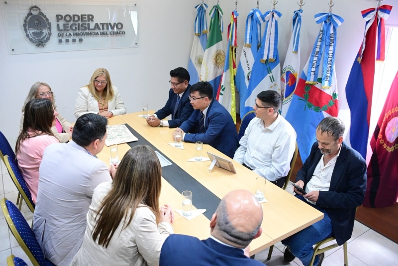 Delgado recibió a empresarios de Bolivia y Hong Kong para fortalecer el intercambio comercial Delgado recibió a empresarios de Bolivia y Hong Kong para fortalecer el intercambio comercial