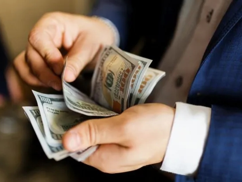 Dólar estable y activos argentinos al alza, tras la elección en Brasil y el apoyo de Bessent Dólar estable y activos argentinos al alza, tras la elección en Brasil y el apoyo de Bessent