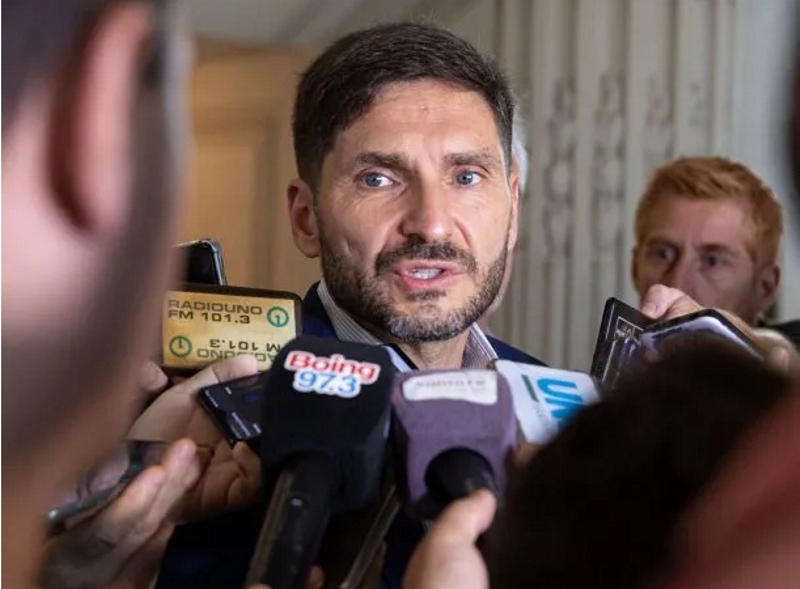 Pullaro desafía a los Milei y a Santilli: desdobla la elección en Santa Fe y ratifica las PASO Pullaro desafía a los Milei y a Santilli: desdobla la elección en Santa Fe y ratifica las PASO