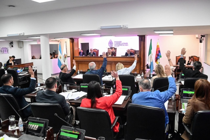 La Legislatura chaqueña aumentó el cupo de beneficiarios de los programas PAPRO y PAM La Legislatura chaqueña aumentó el cupo de beneficiarios de los programas PAPRO y PAM