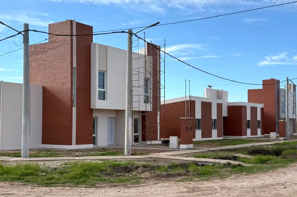 Sáenz Peña: las viviendas del barrio Santa Rita entraron en su etapa final Sáenz Peña: las viviendas del barrio Santa Rita entraron en su etapa final
