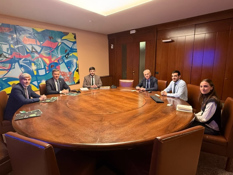 Zdero fortalece los vínculos comerciales de Chaco con Italia y busca nuevas oportunidades de inversión Zdero fortalece los vínculos comerciales de Chaco con Italia y busca nuevas oportunidades de inversión