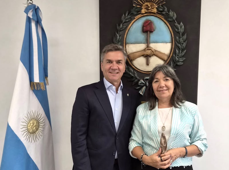 Zdero reconoció el acompañamiento del Consulado Argentino en Barcelona durante la misión del Chaco Zdero reconoció el acompañamiento del Consulado Argentino en Barcelona durante la misión del Chaco